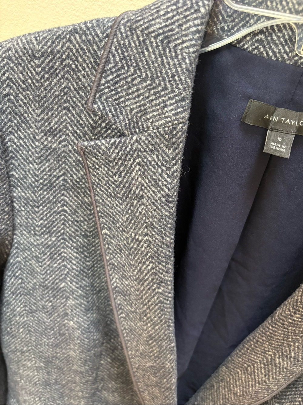 Ann Taylor Navy and Gray Herringbone Single-Button Blazer - Picture 4 of 11